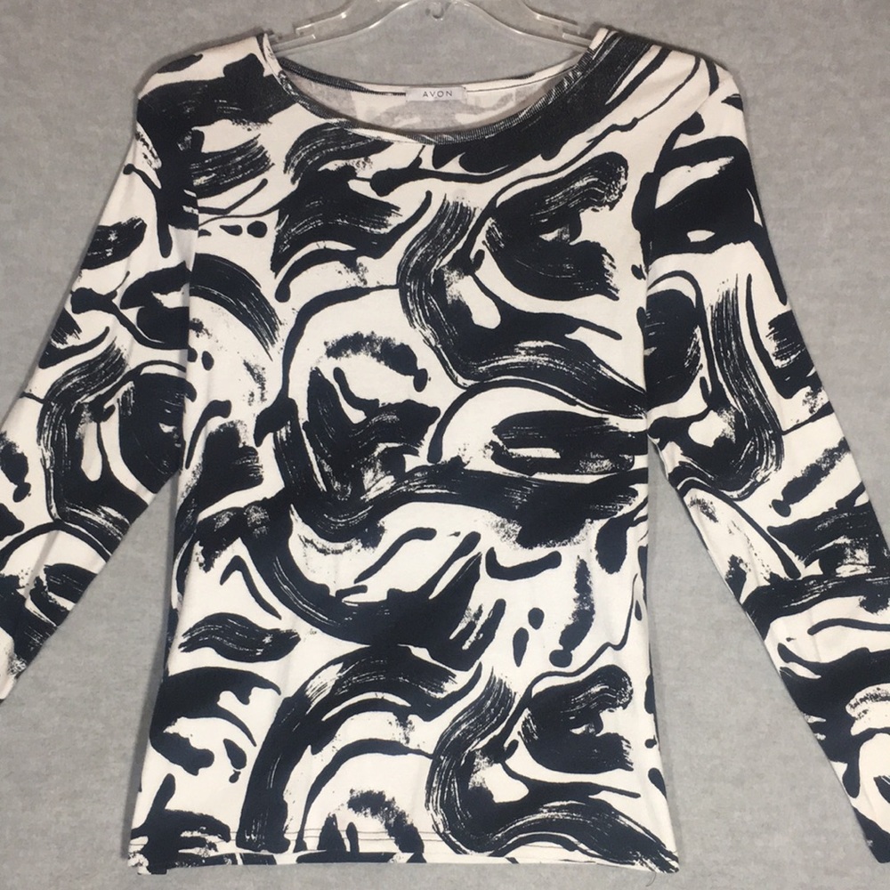 AVON Abstract Brushstroke Design 100% Cotton Knit Black White Wardrobe Staple